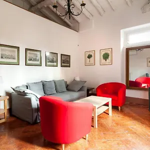 Apartment Nel Parco Di Erba, Cernobbio